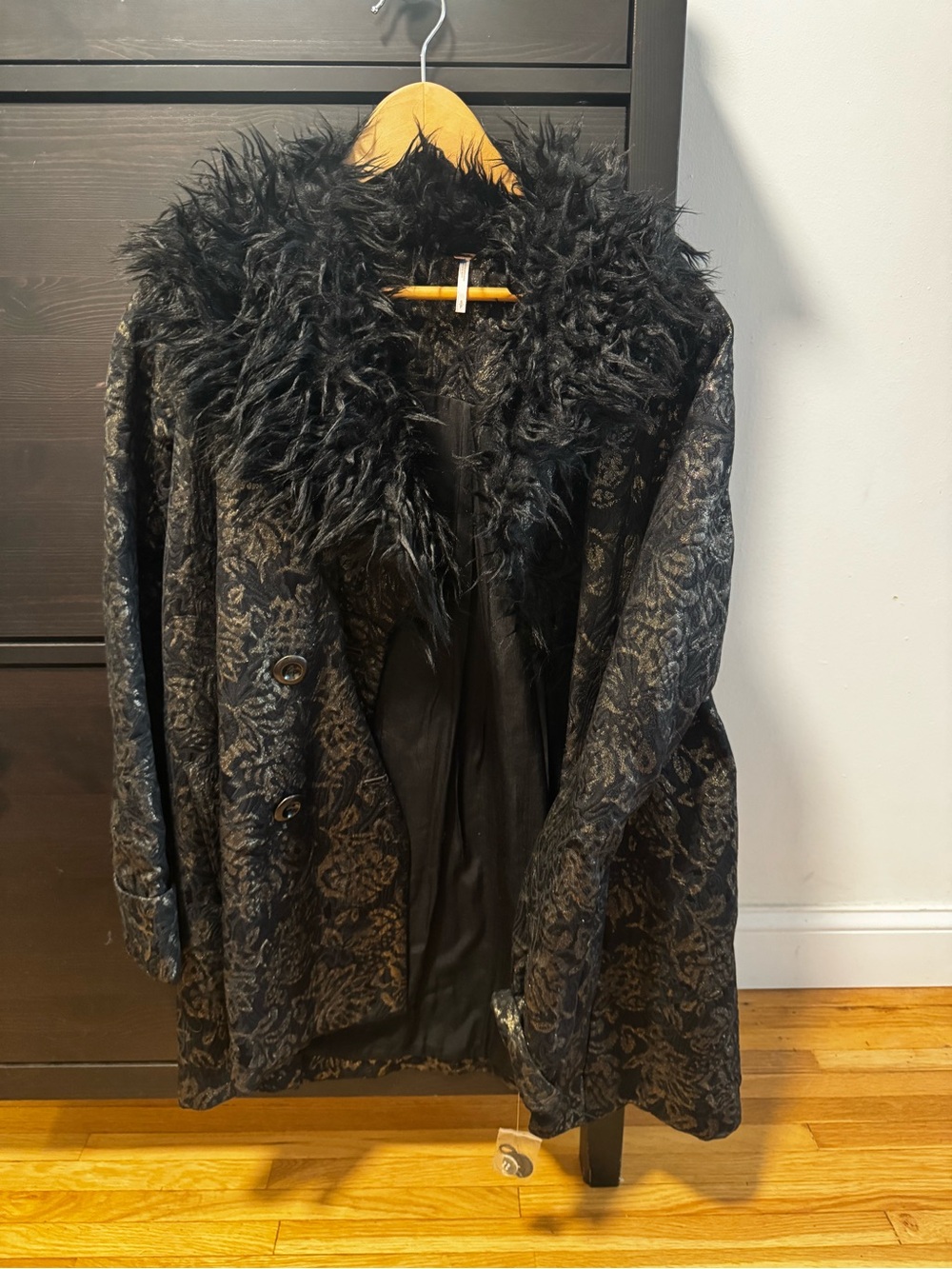Free People Black and Gold Faux Fur Collar Brocade Coat - S - NEVER WORN